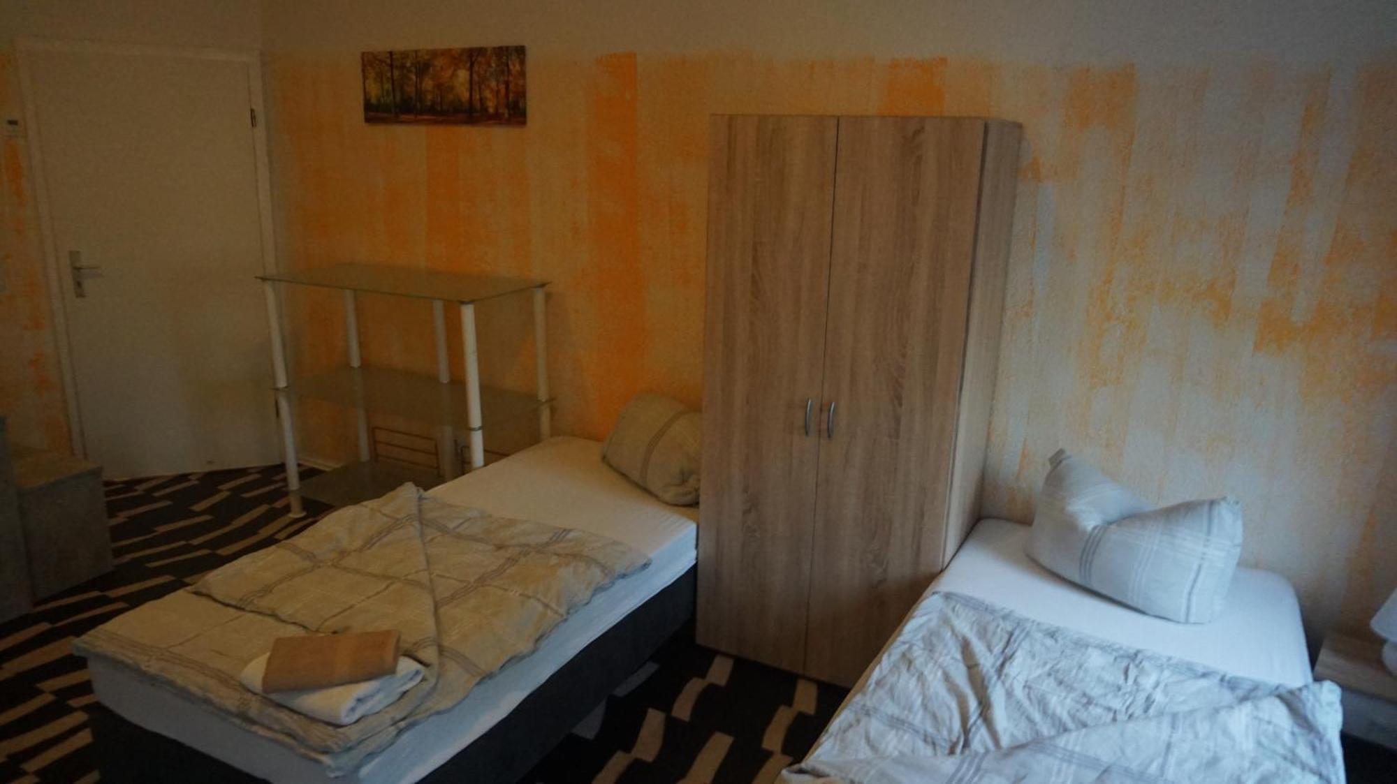 Hostel Im Medizinerviertel Halle  Δωμάτιο φωτογραφία