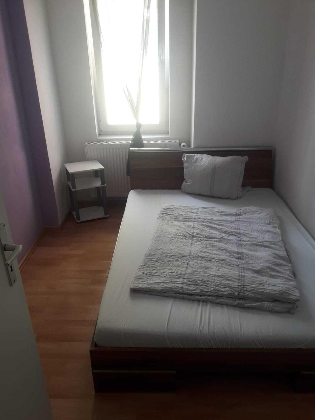 Hostel Im Medizinerviertel Halle  Δωμάτιο φωτογραφία