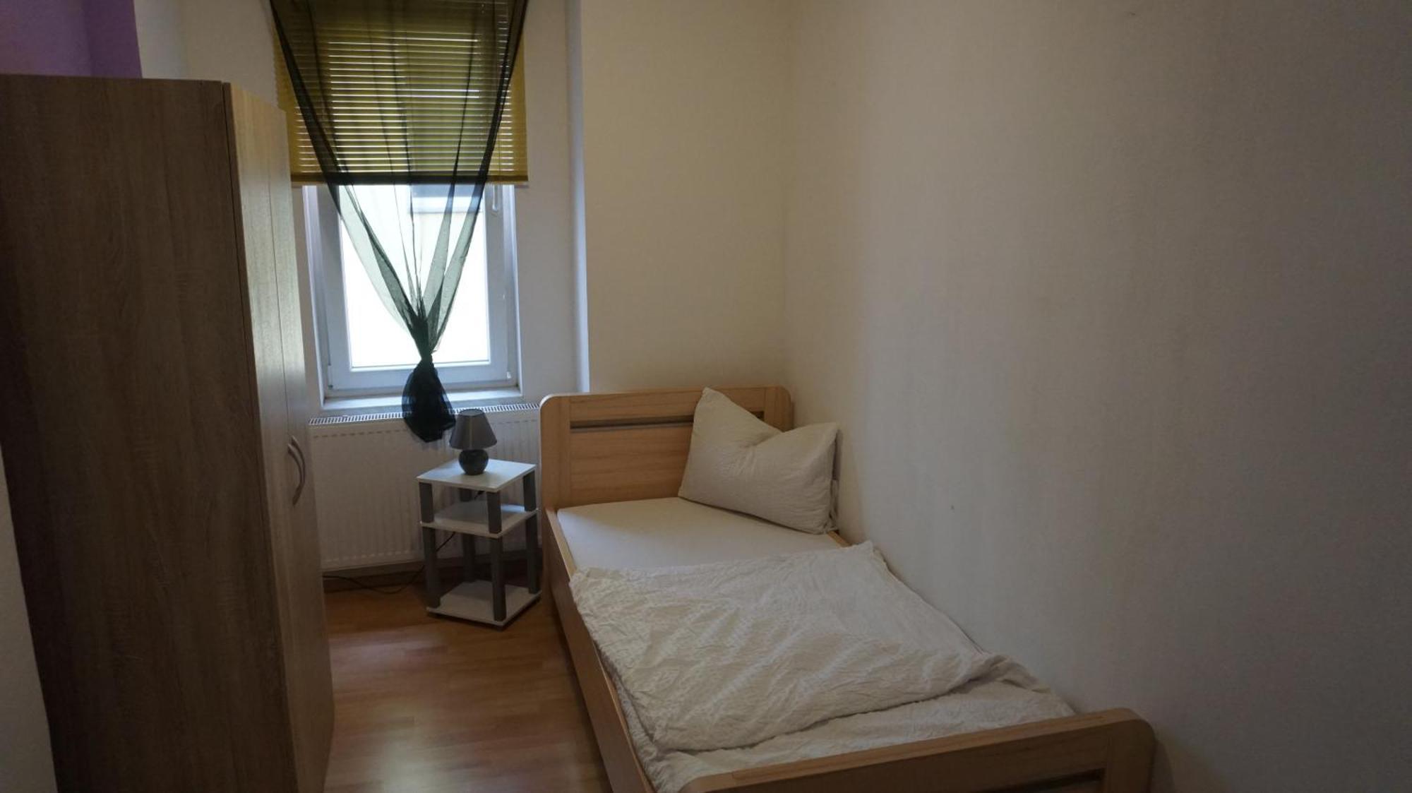 Hostel Im Medizinerviertel Halle  Εξωτερικό φωτογραφία